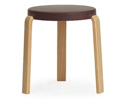 Normann Copenhagen Tap Stool - brązowy taboret z miękkim siedziskiem i dębowym wykończeniem