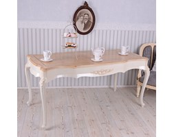 Piękny Stół w Stylu Vintage