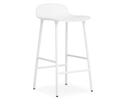 Normann Copenhagen Form, biały stołek barowy w dwóch wysokościach