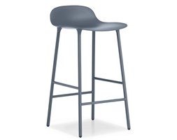 Normann Copenhagen Form, niebieski stołek barowy w dwóch wysokościach