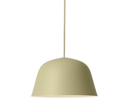 Muuto Ambit Ø25 beżowo-zielona, nieduża lampa wisząca w skandynawskim stylu