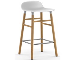 Normann Copenhagen biały stołek barowy Form z dębowymi nogami