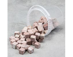 Kamienie KUBIK czerwony 20x20 mm - BOX 1,5 kg