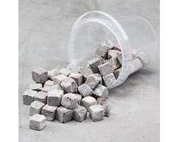 Kamienie KUBIK popielaty 20x20 mm - BOX 1,5 kg