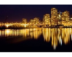 Golden Vancouver - fototapeta