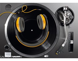 Uśmiechnięty Gramofon - Konsola Turntables - plakat