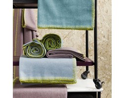 Koc wełniany STITCH