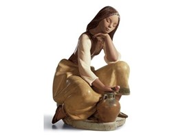 Figura - Piękna nosiwoda