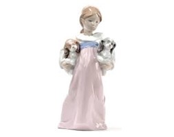Figurka W ramionach pełnych miłości 20x9 cm
