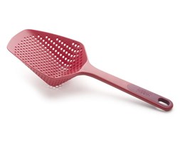 Łyżka cedzakowa SCOOP PLUS duża czerwona - Joseph Joseph - DECOSALON - Zakupy bez ryzyka