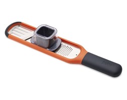 Tarka z plastrownikiem Handi-grate - Joseph Joseph - DECOSALON - Zakupy bez ryzyka